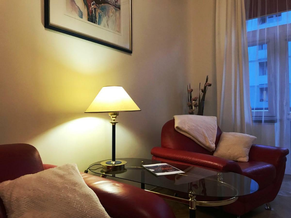 Apartament "Cleopatra 5" przy Rynku z parkingiem Apartment Kielce Bagian luar foto