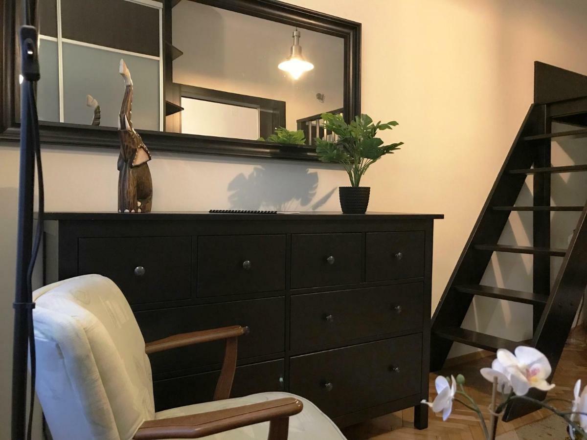 Apartament "Cleopatra 5" przy Rynku z parkingiem Apartment Kielce Bagian luar foto