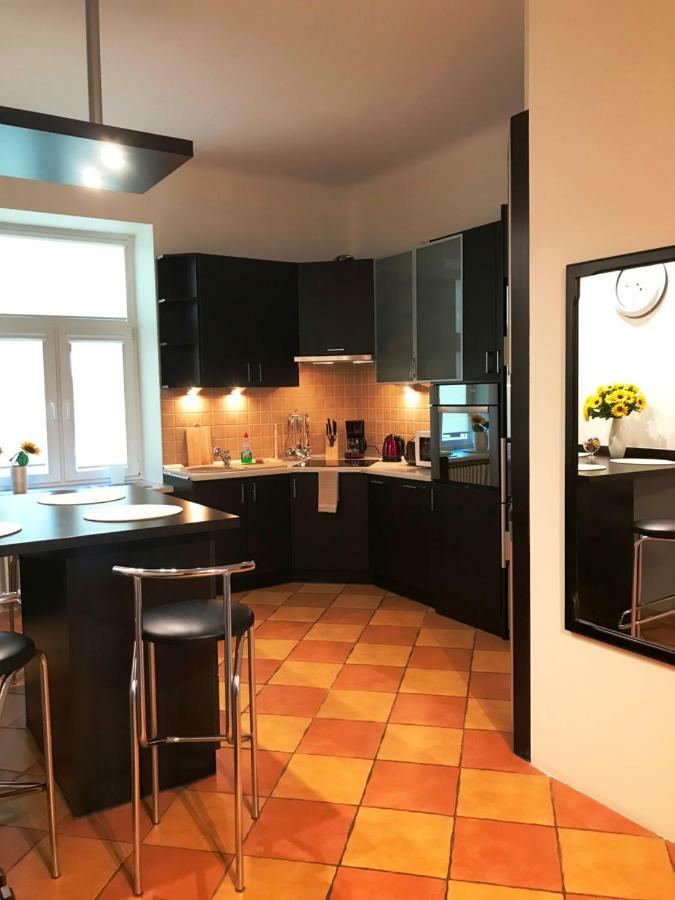 Apartament "Cleopatra 5" przy Rynku z parkingiem Apartment Kielce Bagian luar foto